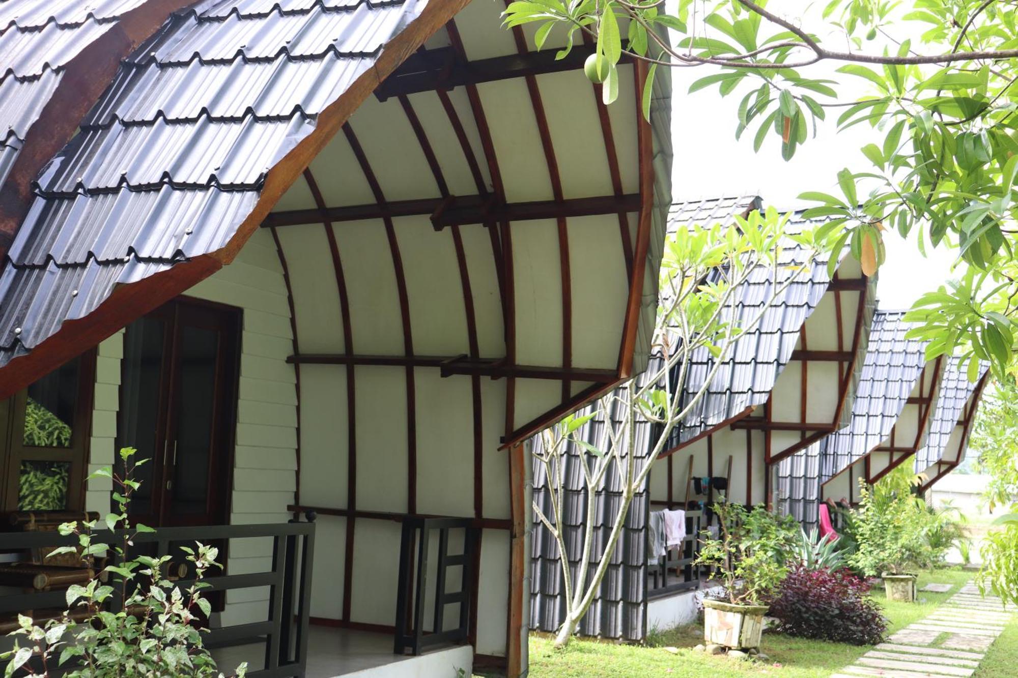 Gino'S Place - Guest House & Jungle Trekking Bukit Lawang Exterior foto